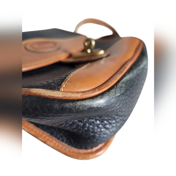 Vintage Dooney & Bourke Black AWL Square Carrier Messenger/Crossbody Bag - Picture 5 of 16